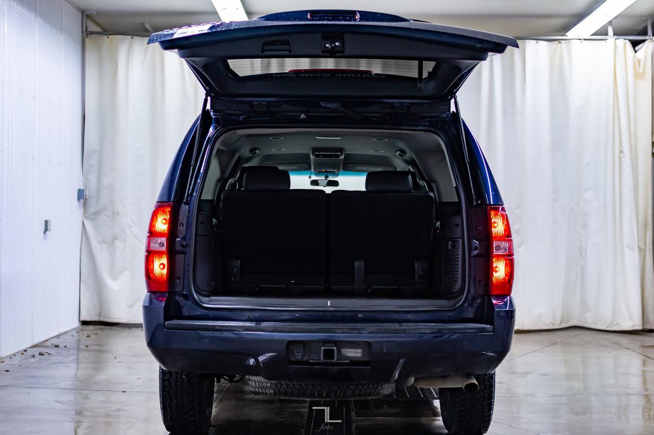 2009 Chevrolet Suburban 4x4 2500 LS Third Row Seating Red Deer AB