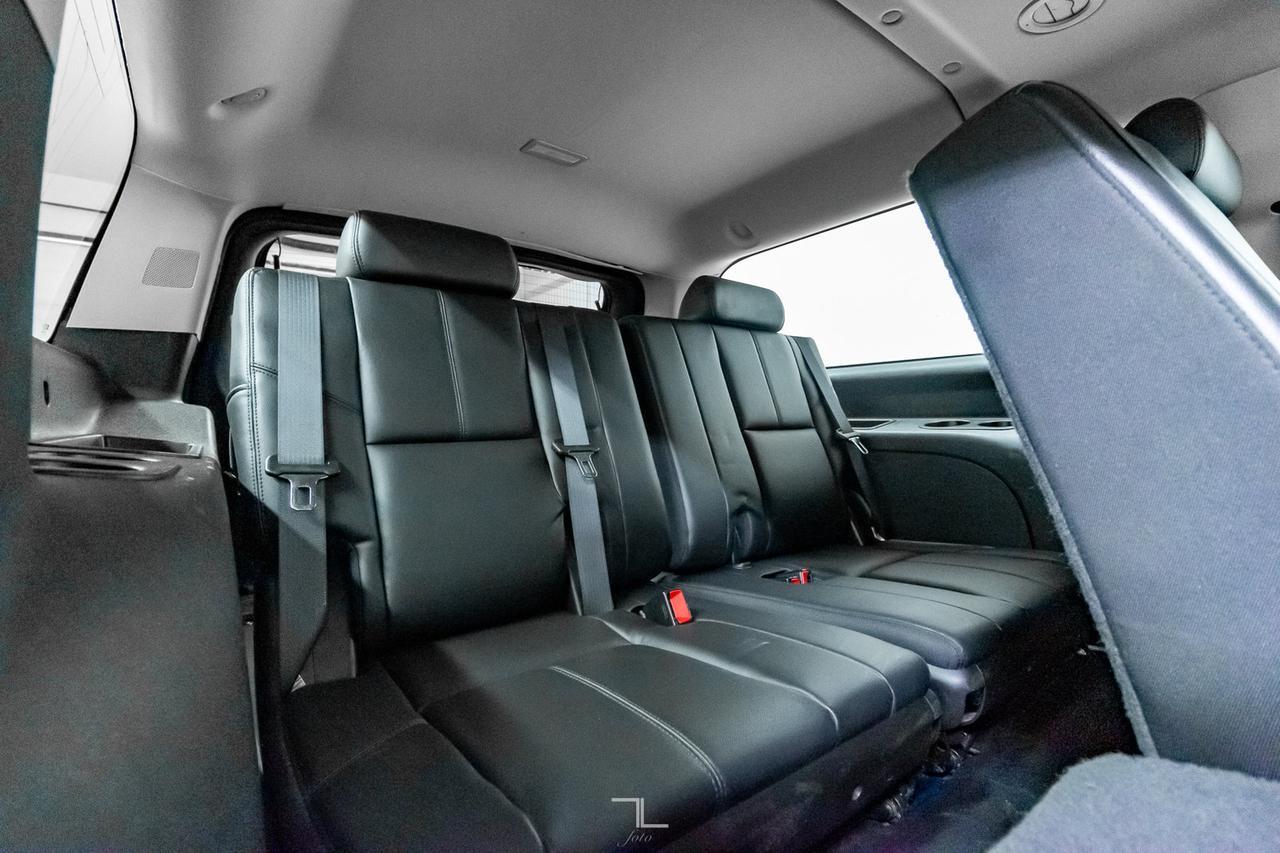2009 Chevrolet Suburban 4x4 2500 LS Third Row Seating Red Deer AB