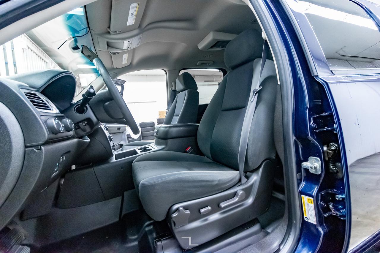 2009 Chevrolet Suburban 4x4 2500 LS Third Row Seating Red Deer AB