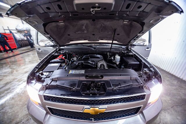 2009 Chevrolet Tahoe 4x4 LS PSeat 3rd Row Red Deer AB