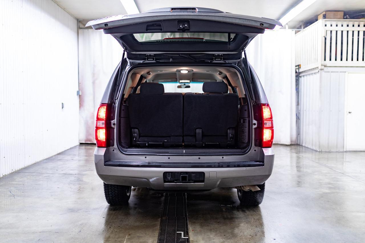 2009 Chevrolet Tahoe 4x4 LS PSeat 3rd Row Red Deer AB