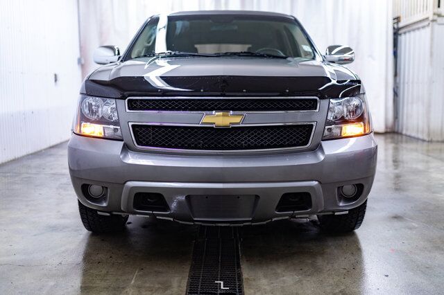 2009 Chevrolet Tahoe 4x4 LS PSeat 3rd Row Red Deer AB