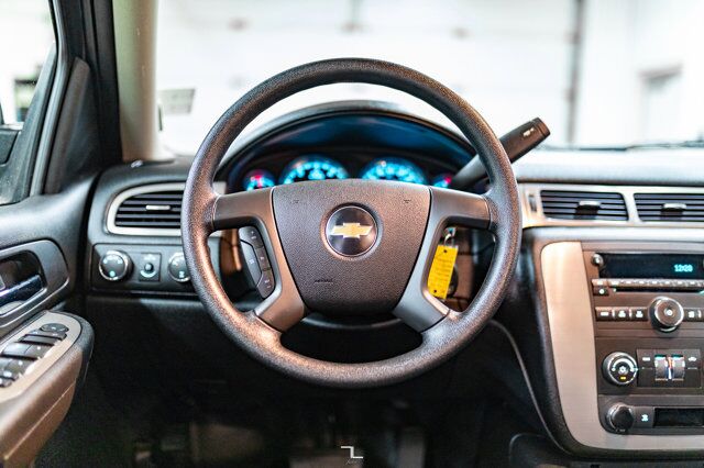 2009 Chevrolet Tahoe 4x4 LS PSeat 3rd Row Red Deer AB