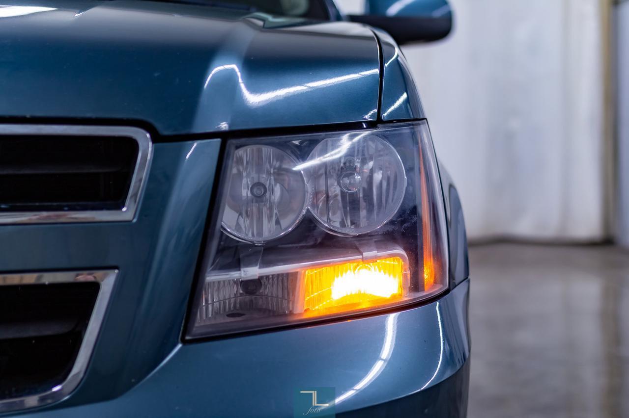 2009 Chevrolet Tahoe 4x4 LT Leather Nav BCam 3rd Row Red Deer AB