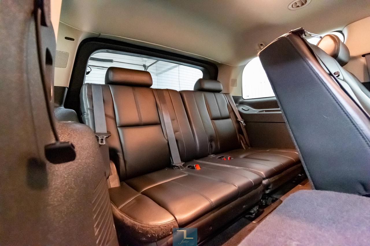 2009 Chevrolet Tahoe 4x4 LT Leather Nav BCam 3rd Row Red Deer AB