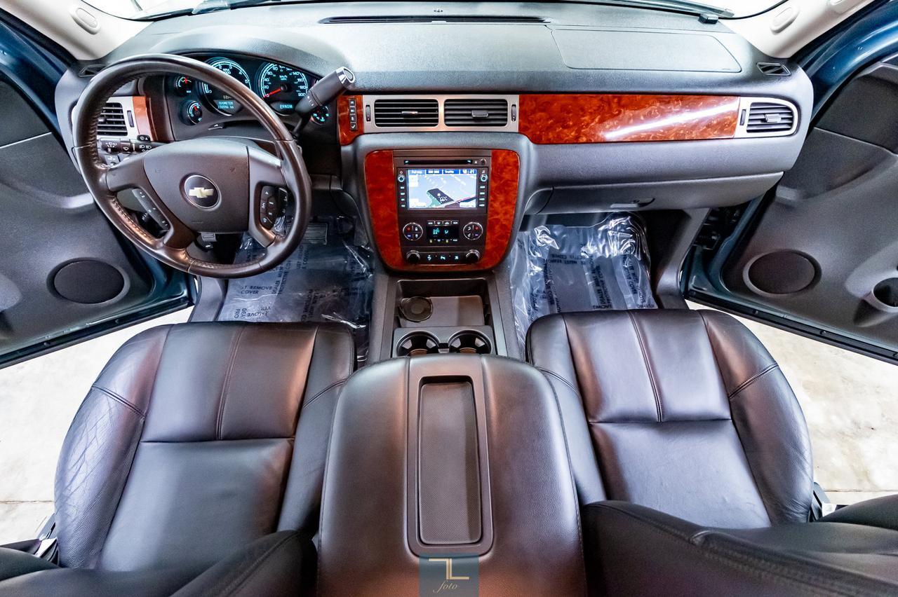 2009 Chevrolet Tahoe 4x4 LT Leather Nav BCam 3rd Row Red Deer AB