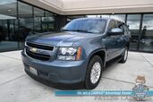 2009 Chevrolet Tahoe Hybrid / 4X4 / 6.0L V8 / AutoStart / Power & Heated Leather Seats / Sunroof / Navigation / Bluetooth / Backup Camera / Rear Entertainment / Keyless Entry / Tow Pkg / Only 53K Miles / 1-Owner
