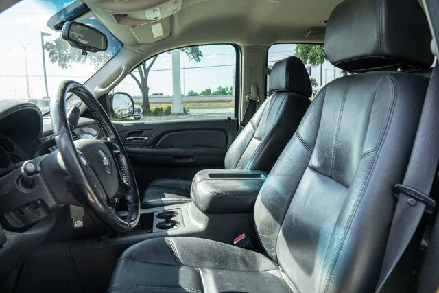 2009 Chevrolet Tahoe LT w/2LT  Selma TX