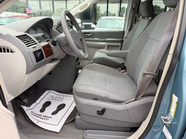 2009 Chrysler Town & Country