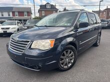 2009_Chrysler_Town & Country_Touring 25th Anniversary Edition_ Whitehall PA
