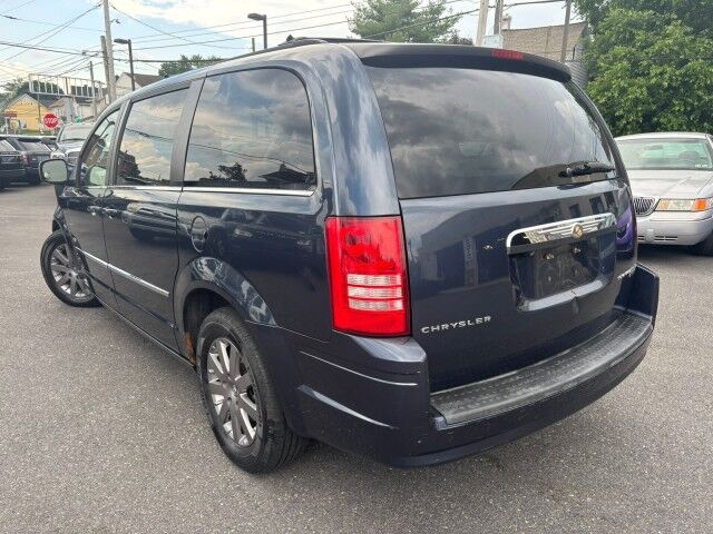 2009 Chrysler Town & Country Touring 25th Anniversary Edition Whitehall PA