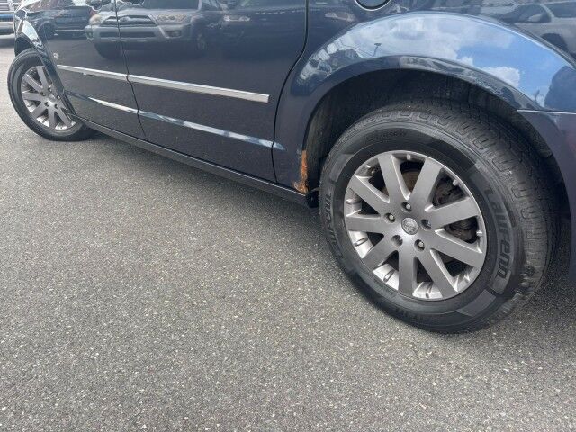2009 Chrysler Town & Country Touring 25th Anniversary Edition Whitehall PA