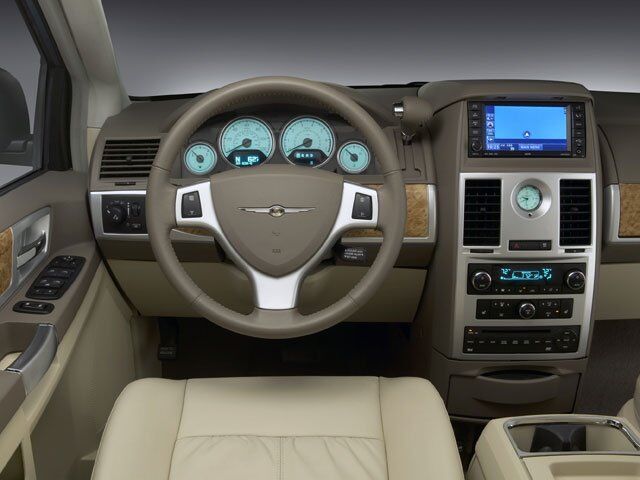 2009 Chrysler Town & Country Touring Appleton WI