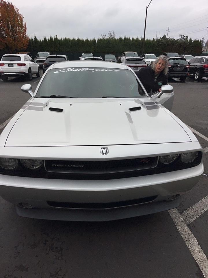 2009 Dodge Challenger R/T photo 3