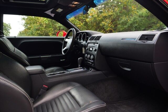 2009 Dodge Challenger R/T / Superbird Style Wing / Sunroof / HEMI V8! High Point NC