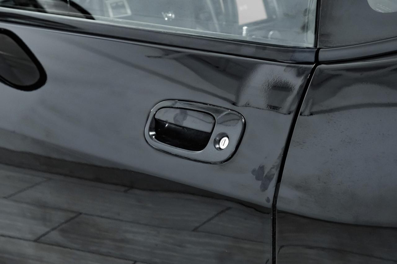 2009 Dodge Challenger SRT8 AUTOMATIC NAVIGATION SUNROOF LEATHER HEATED SEATS BLUETOOTH POWER DRIVER SEAT Carrollton TX