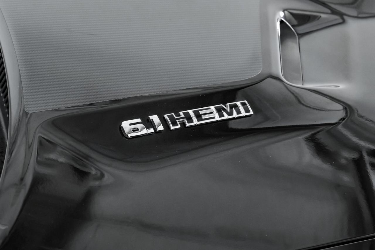 2009 Dodge Challenger SRT8 AUTOMATIC NAVIGATION SUNROOF LEATHER HEATED SEATS BLUETOOTH POWER DRIVER SEAT Carrollton TX