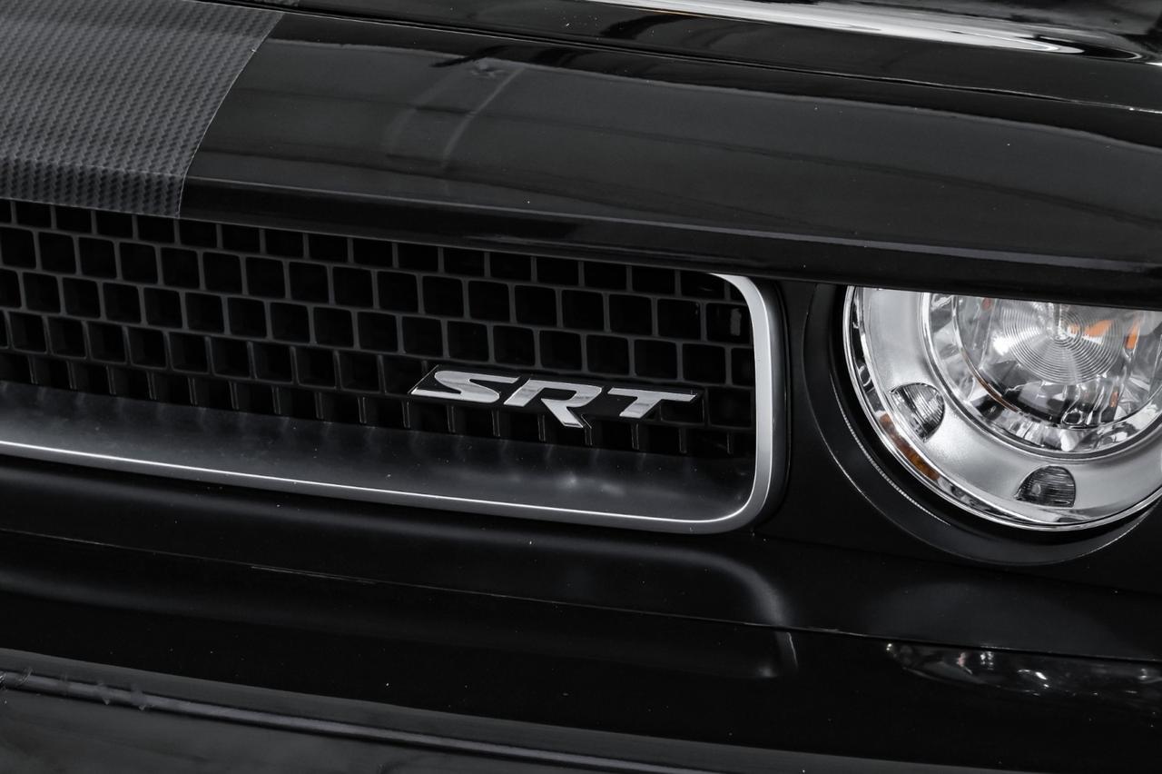 2009 Dodge Challenger SRT8 AUTOMATIC NAVIGATION SUNROOF LEATHER HEATED SEATS BLUETOOTH POWER DRIVER SEAT Carrollton TX