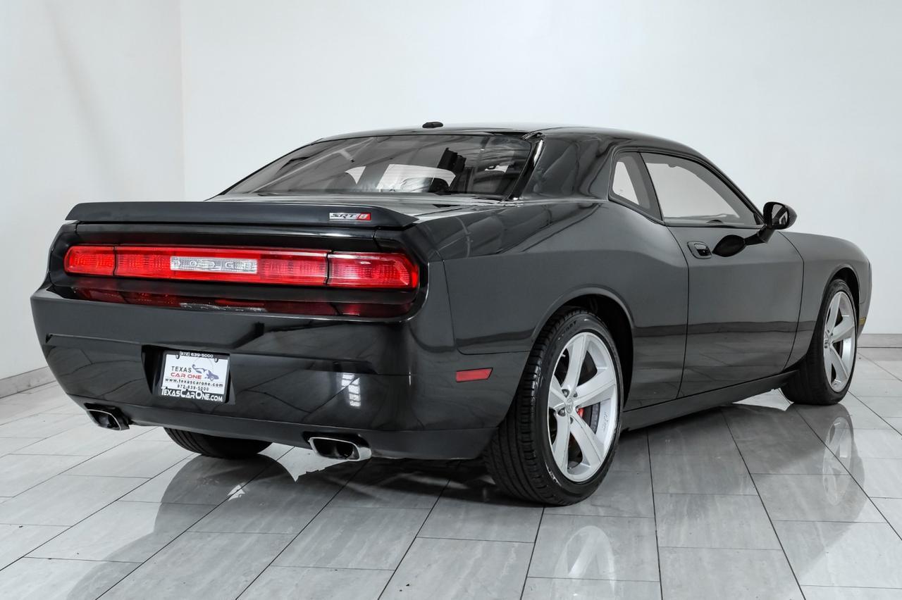 2009 Dodge Challenger SRT8 AUTOMATIC NAVIGATION SUNROOF LEATHER HEATED SEATS BLUETOOTH POWER DRIVER SEAT Carrollton TX