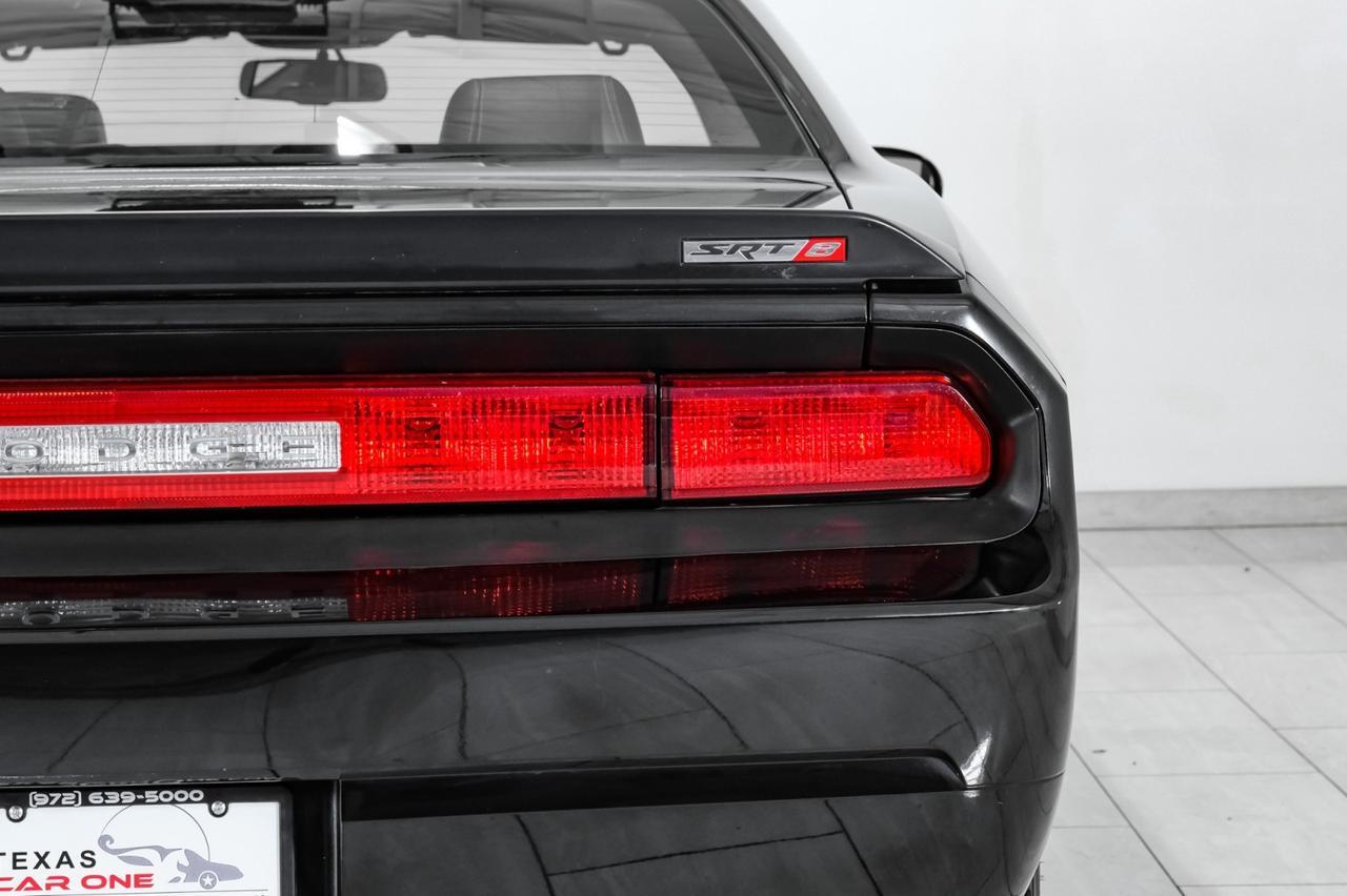 2009 Dodge Challenger SRT8 AUTOMATIC NAVIGATION SUNROOF LEATHER HEATED SEATS BLUETOOTH POWER DRIVER SEAT Carrollton TX