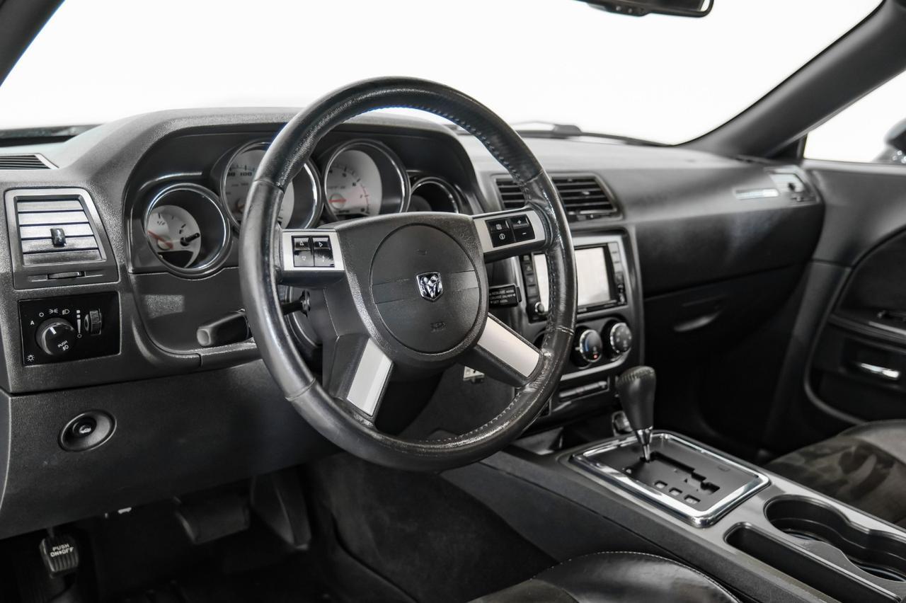 2009 Dodge Challenger SRT8 AUTOMATIC NAVIGATION SUNROOF LEATHER HEATED SEATS BLUETOOTH POWER DRIVER SEAT Carrollton TX