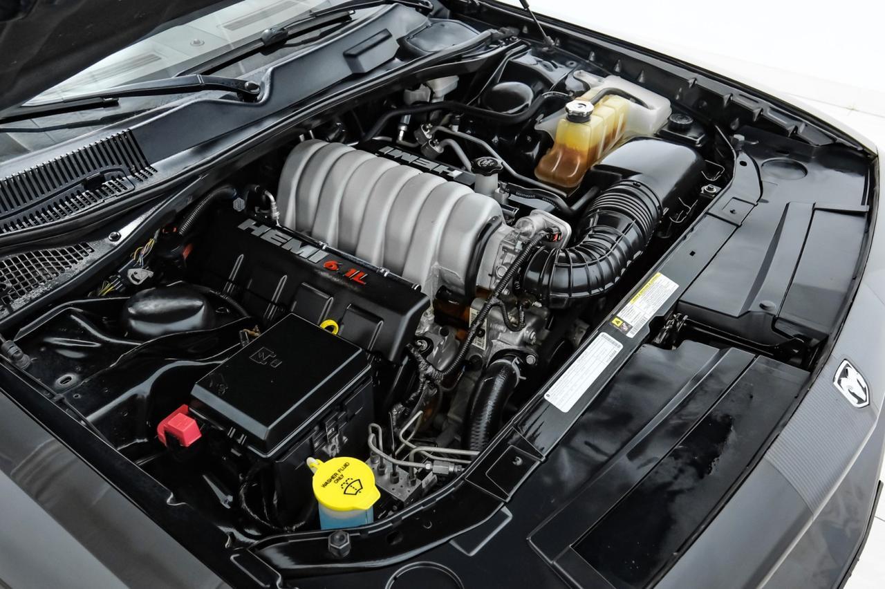 2009 Dodge Challenger SRT8 AUTOMATIC NAVIGATION SUNROOF LEATHER HEATED SEATS BLUETOOTH POWER DRIVER SEAT Carrollton TX