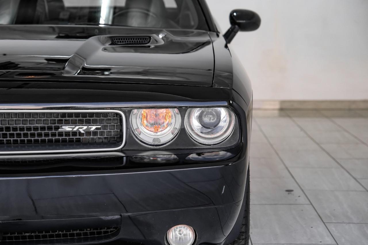 2009 Dodge Challenger SRT8 AUTOMATIC SUNROOF LEATHER HEATED SEATS POWER DRIVER SEAT CRUISE CONTROL ALLOY WHEELS Carrollton TX