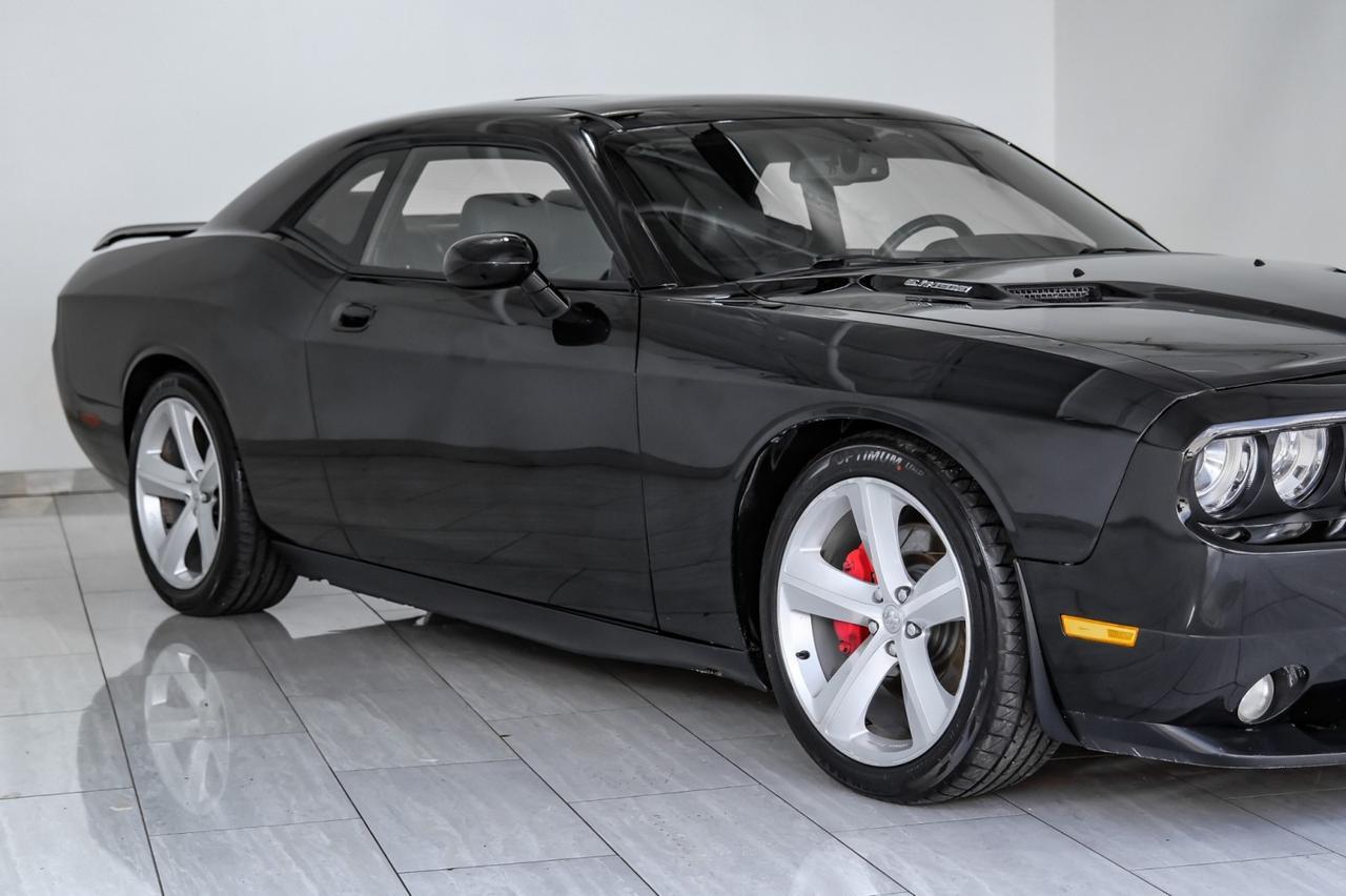 2009 Dodge Challenger SRT8 AUTOMATIC SUNROOF LEATHER HEATED SEATS POWER DRIVER SEAT CRUISE CONTROL ALLOY WHEELS Carrollton TX