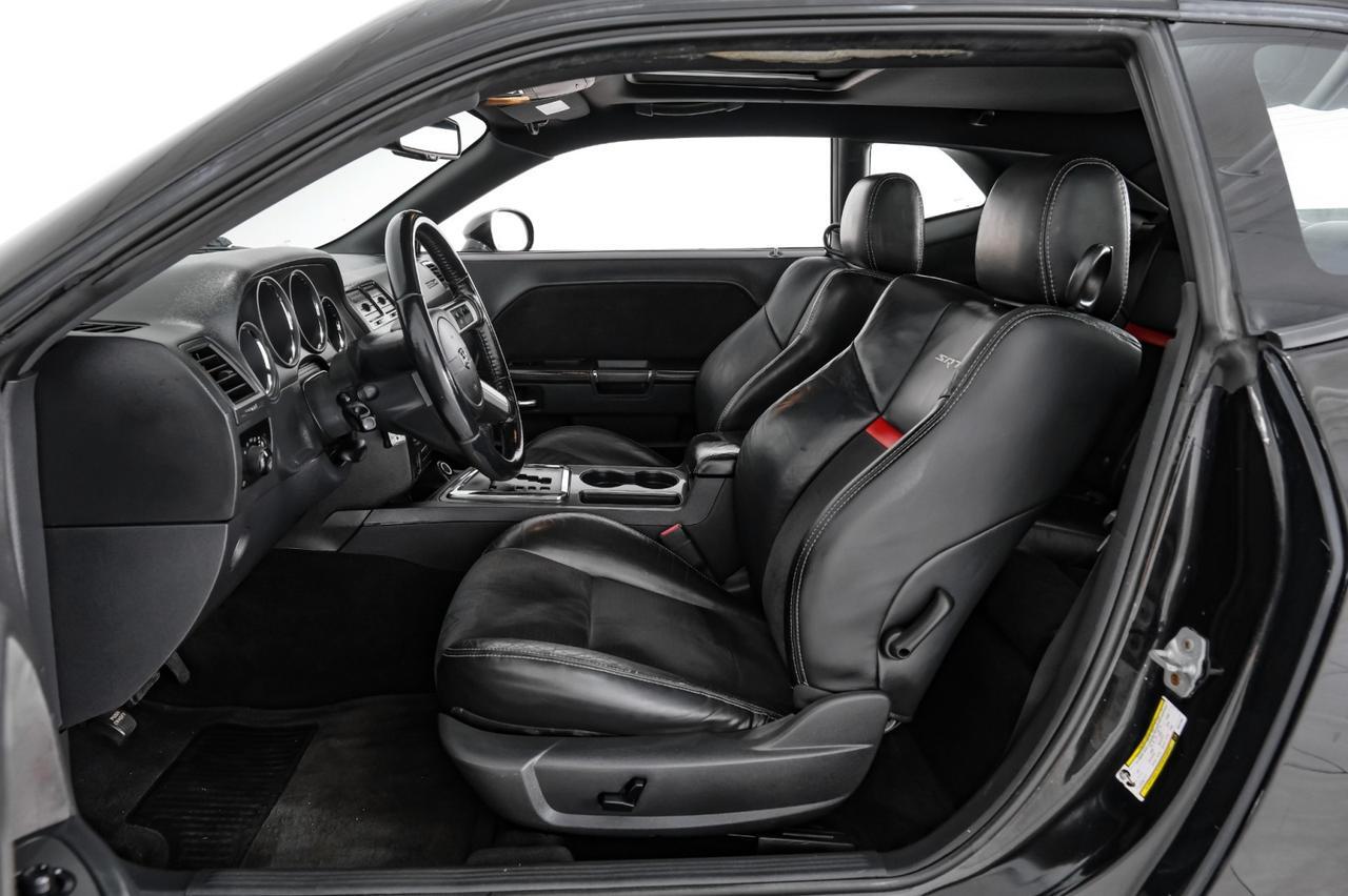 2009 Dodge Challenger SRT8 AUTOMATIC SUNROOF LEATHER HEATED SEATS POWER DRIVER SEAT CRUISE CONTROL ALLOY WHEELS Carrollton TX