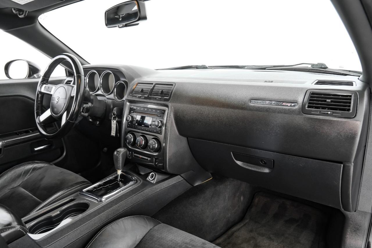 2009 Dodge Challenger SRT8 AUTOMATIC SUNROOF LEATHER HEATED SEATS POWER DRIVER SEAT CRUISE CONTROL ALLOY WHEELS Carrollton TX