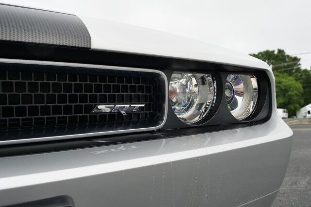 2009 Dodge Challenger SRT8 / Navigation / 6.1L Hemi V8 / Sunroof! High Point NC
