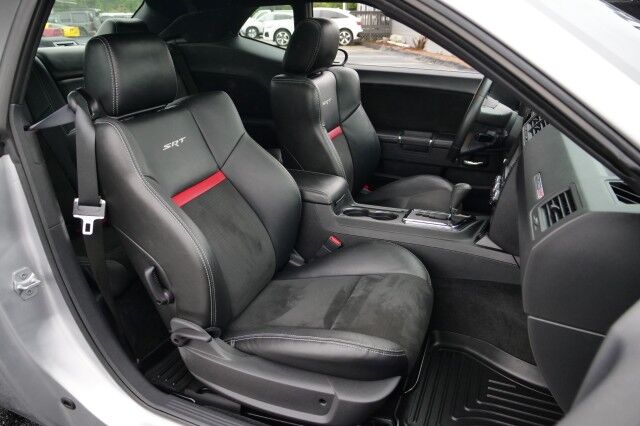 2009 Dodge Challenger SRT8 / Navigation / 6.1L Hemi V8 / Sunroof! High Point NC