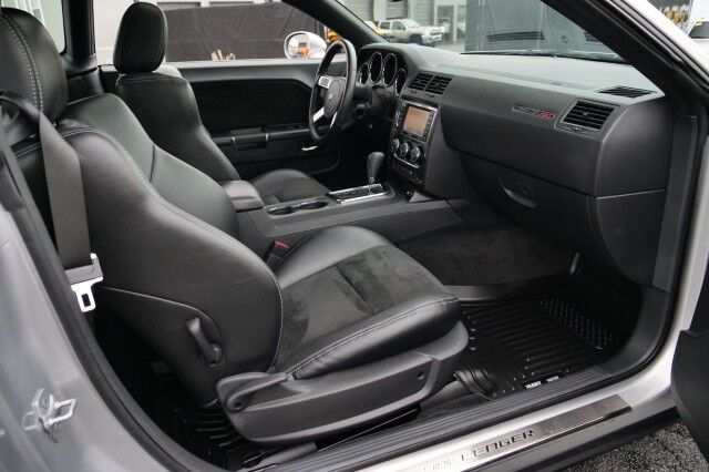 2009 Dodge Challenger SRT8 / Navigation / 6.1L Hemi V8 / Sunroof! High Point NC