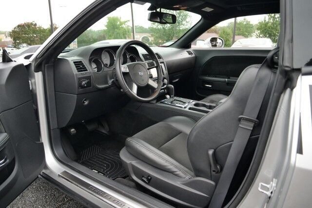 2009 Dodge Challenger SRT8 / Navigation / 6.1L Hemi V8 / Sunroof! High Point NC
