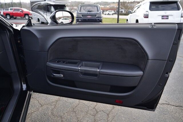 2009 Dodge Challenger SRT8 / Option Group II / Sunroof / Heated Seats! High Point NC