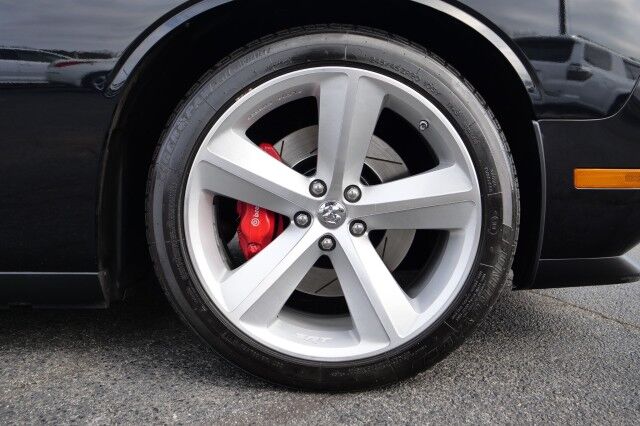 2009 Dodge Challenger SRT8 / Option Group II / Sunroof / Heated Seats! High Point NC