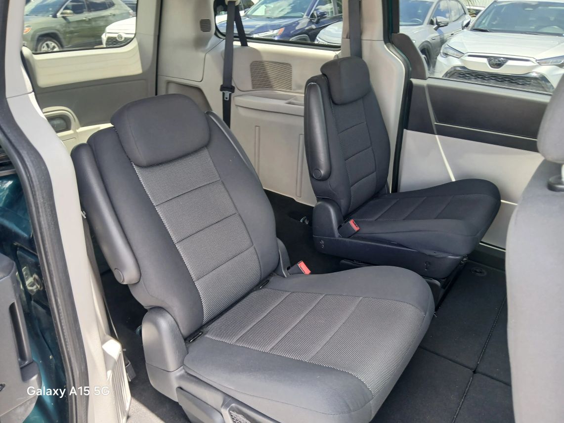 2009 Dodge Grand Caravan Passenger SE Minivan 4D Maitland FL