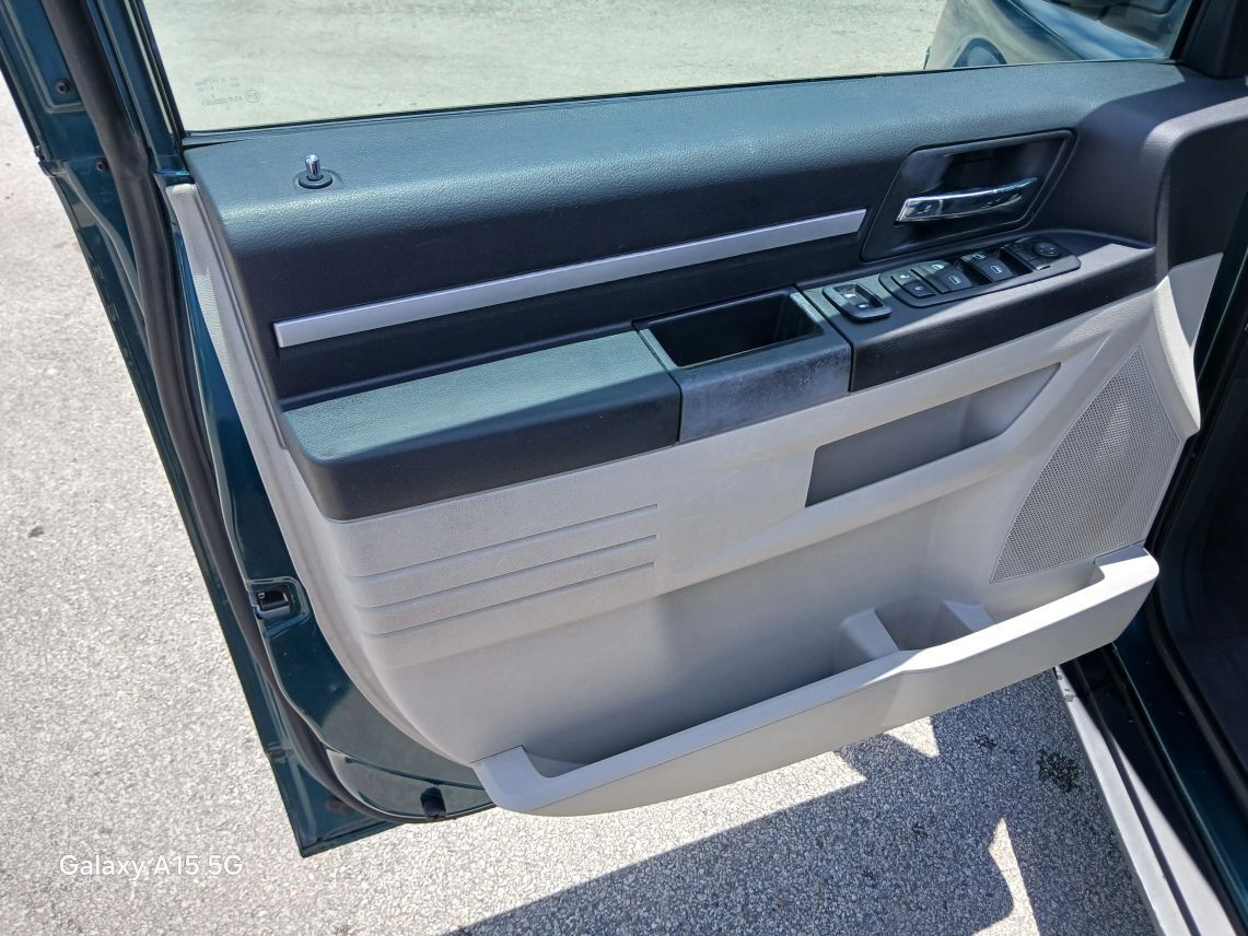 2009 Dodge Grand Caravan Passenger SE Minivan 4D Maitland FL