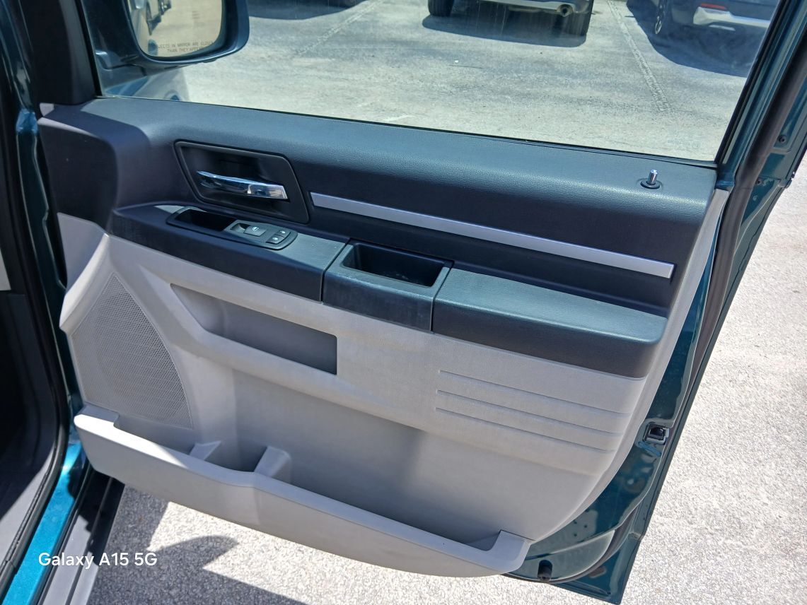 2009 Dodge Grand Caravan Passenger SE Minivan 4D Maitland FL