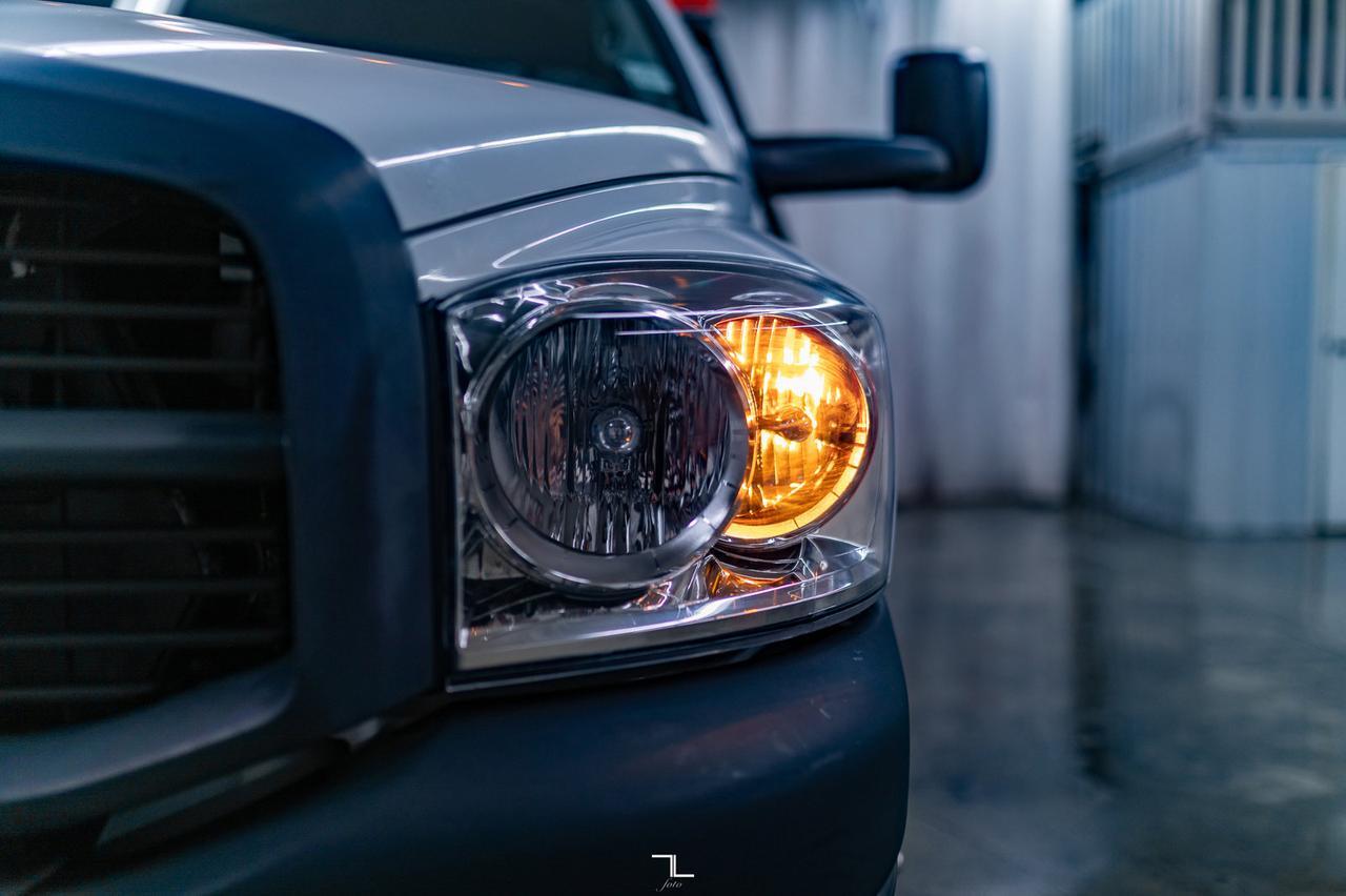 2009 Dodge Ram 3500 4x2 Reg Cab ST Deck Dually Diesel Crane Red Deer AB