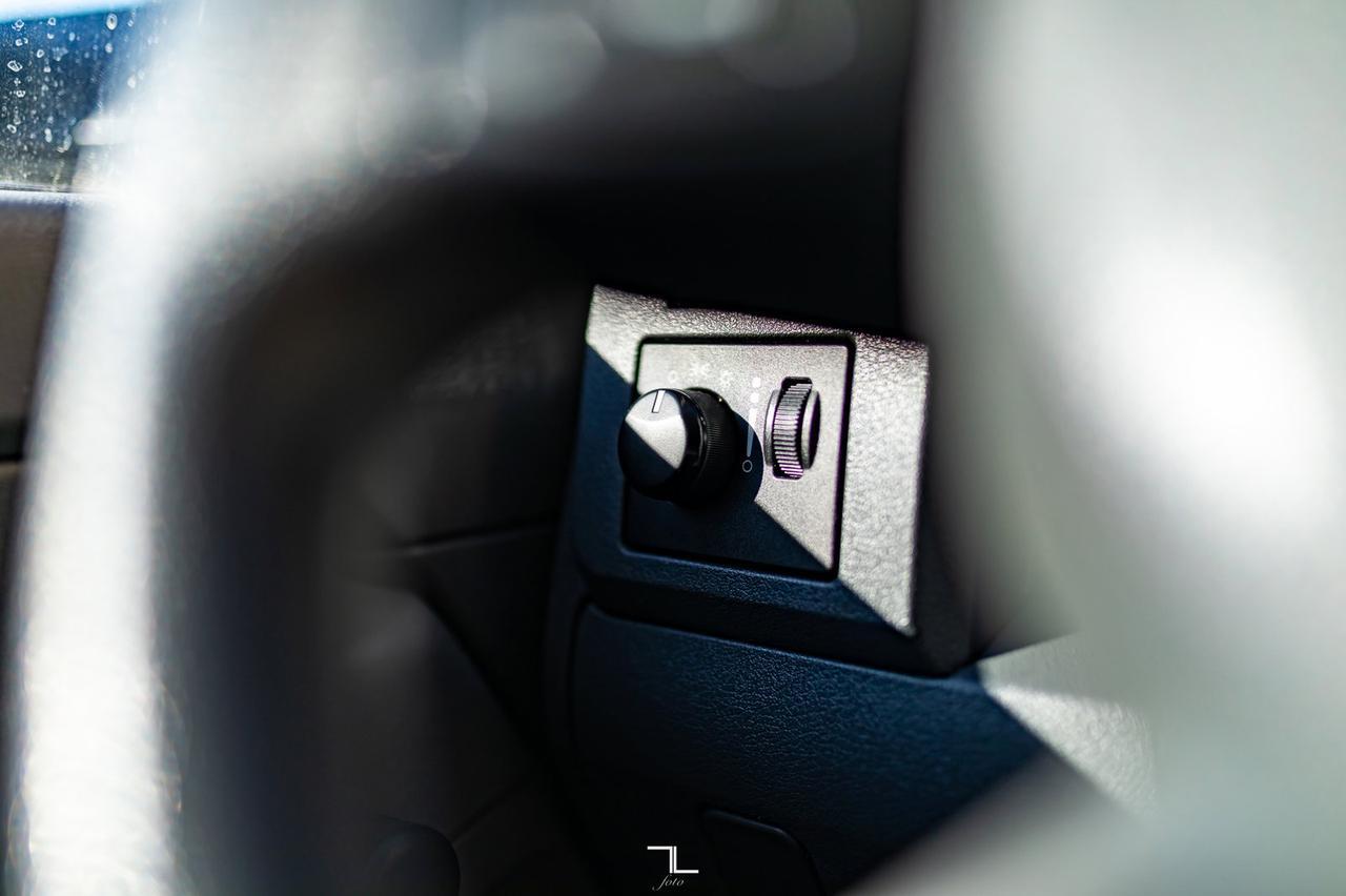 2009 Dodge Ram 3500 4x2 Reg Cab ST Dually Deck HEMI AISIN Red Deer AB