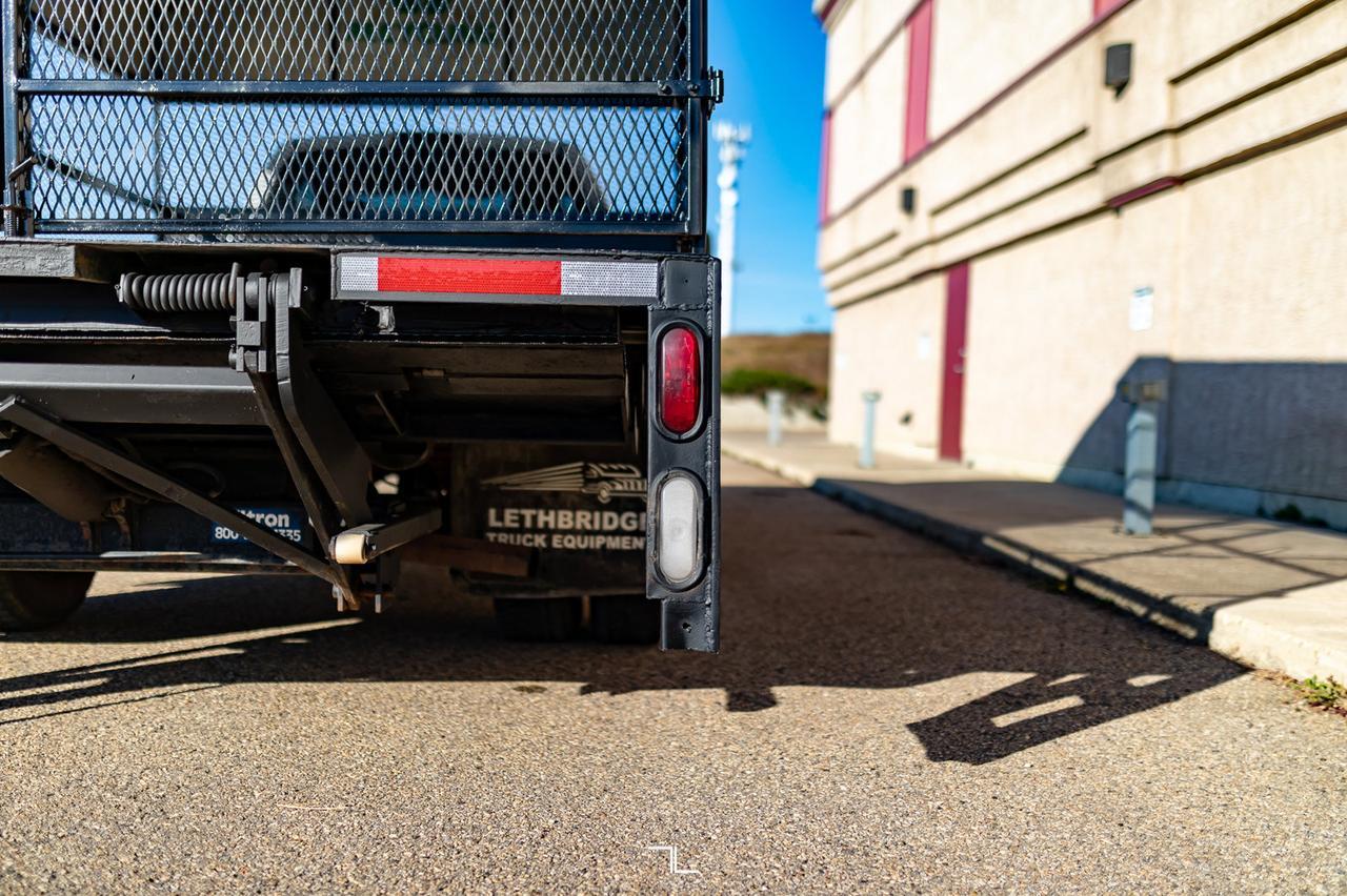 2009 Dodge Ram 3500 4x2 Reg Cab ST Dually Deck HEMI AISIN Red Deer AB