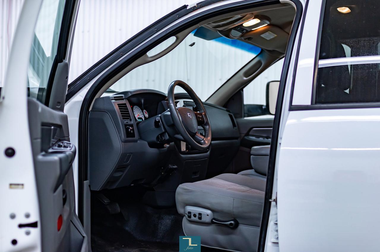 2009 Dodge Ram 5500 4x4 Quad Cab SLT Dump Box Diesel Red Deer AB