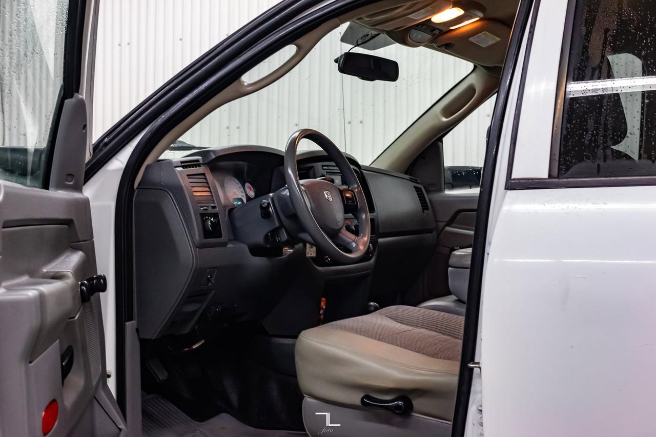 2009 Dodge Ram 5500 4x4 Quad Cab ST Dump Box Diesel Red Deer AB