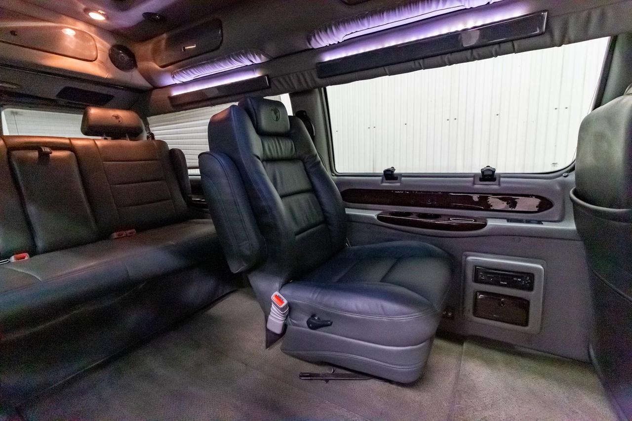 2009 Ford E-150 Explorer Limited SE Conversion Wheelchair Red Deer AB