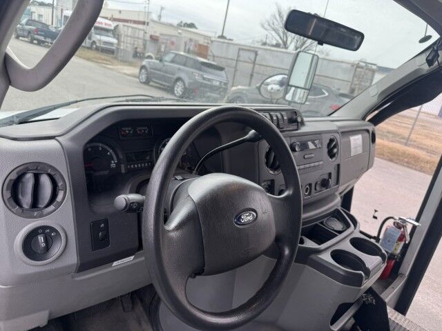 2009 Ford E 350 Wheelchair Capable Bus  Henrico VA