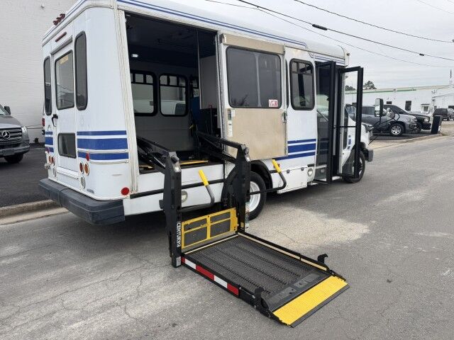 2009 Ford E 350 Wheelchair Capable Bus  Henrico VA