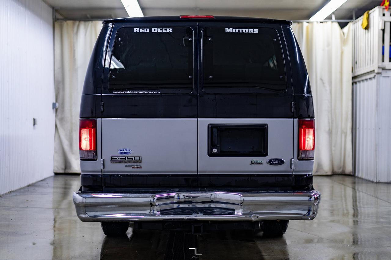 2009 Ford E-350 XLT 15 Passenger Red Deer AB