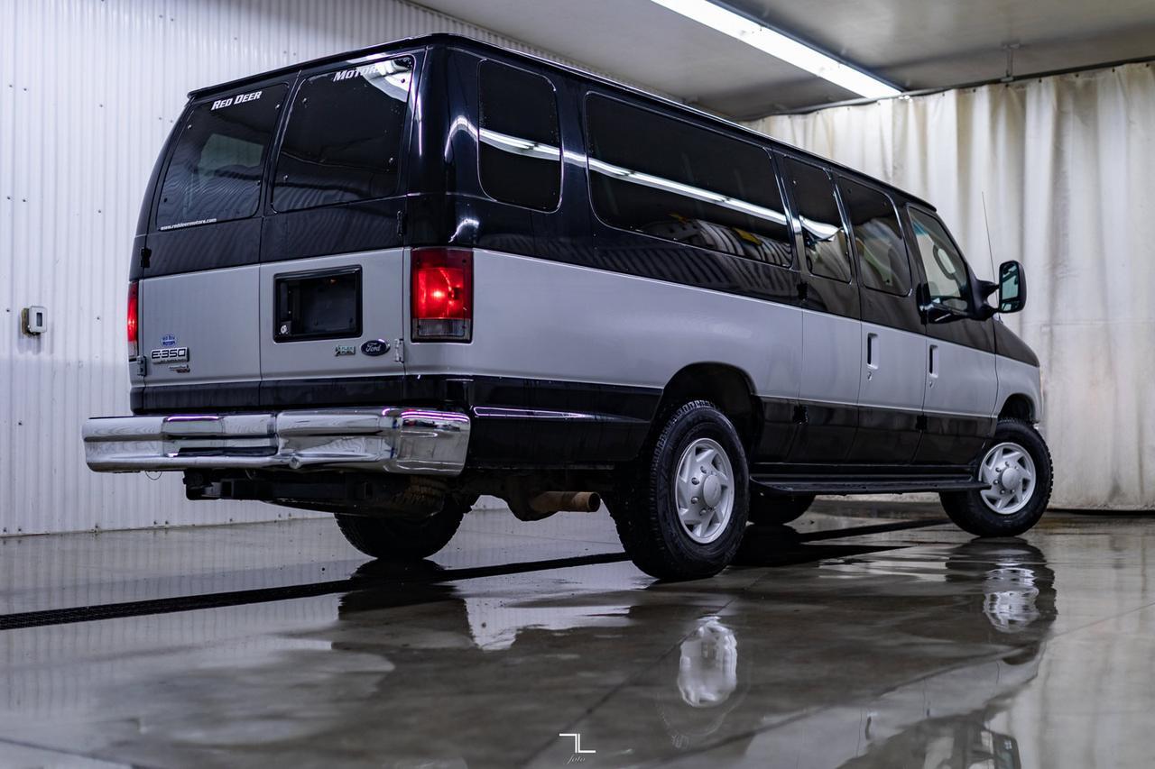 2009 Ford E-350 XLT 15 Passenger Red Deer AB