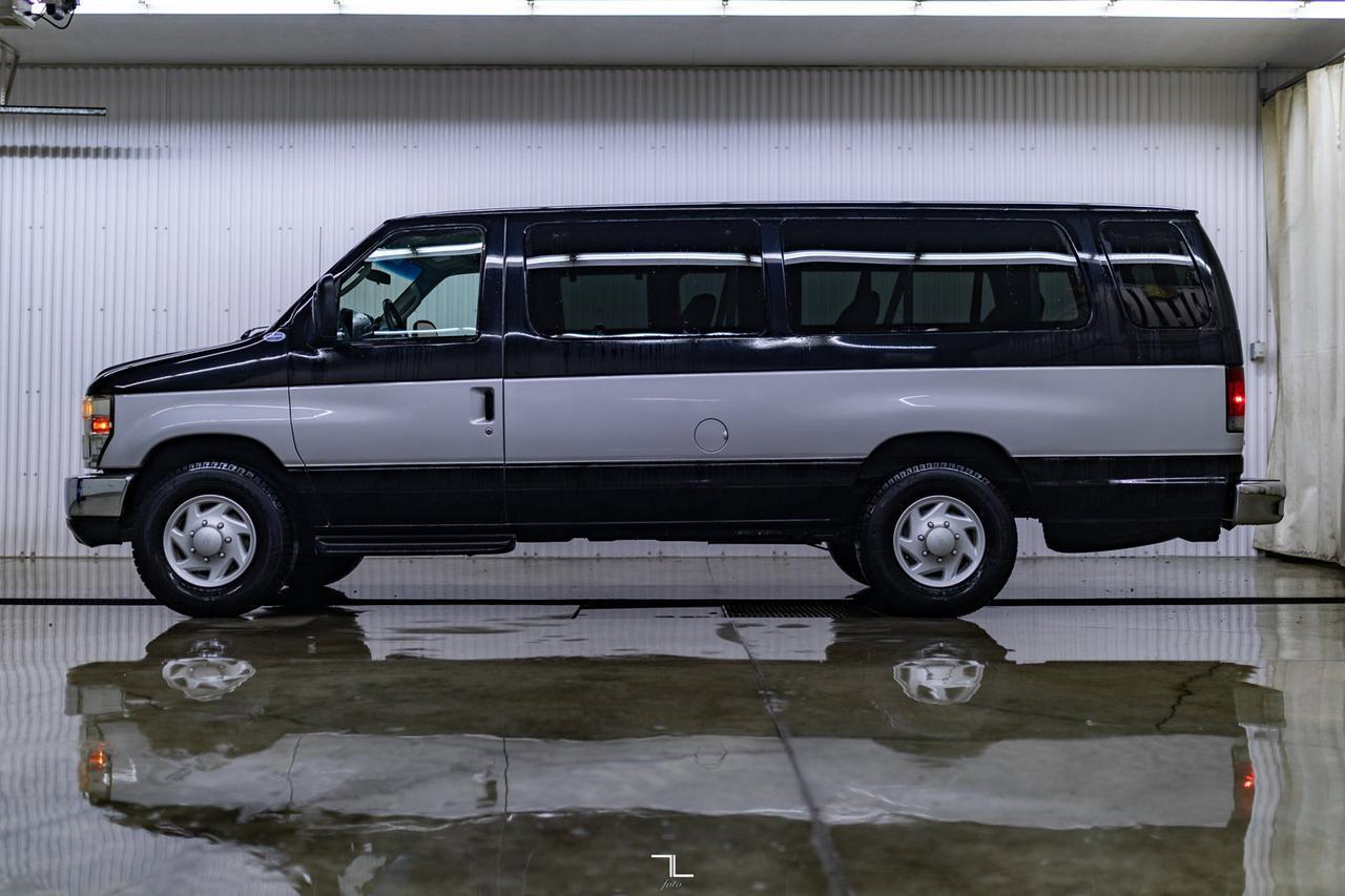 2009 Ford E-350 XLT 15 Passenger Red Deer AB